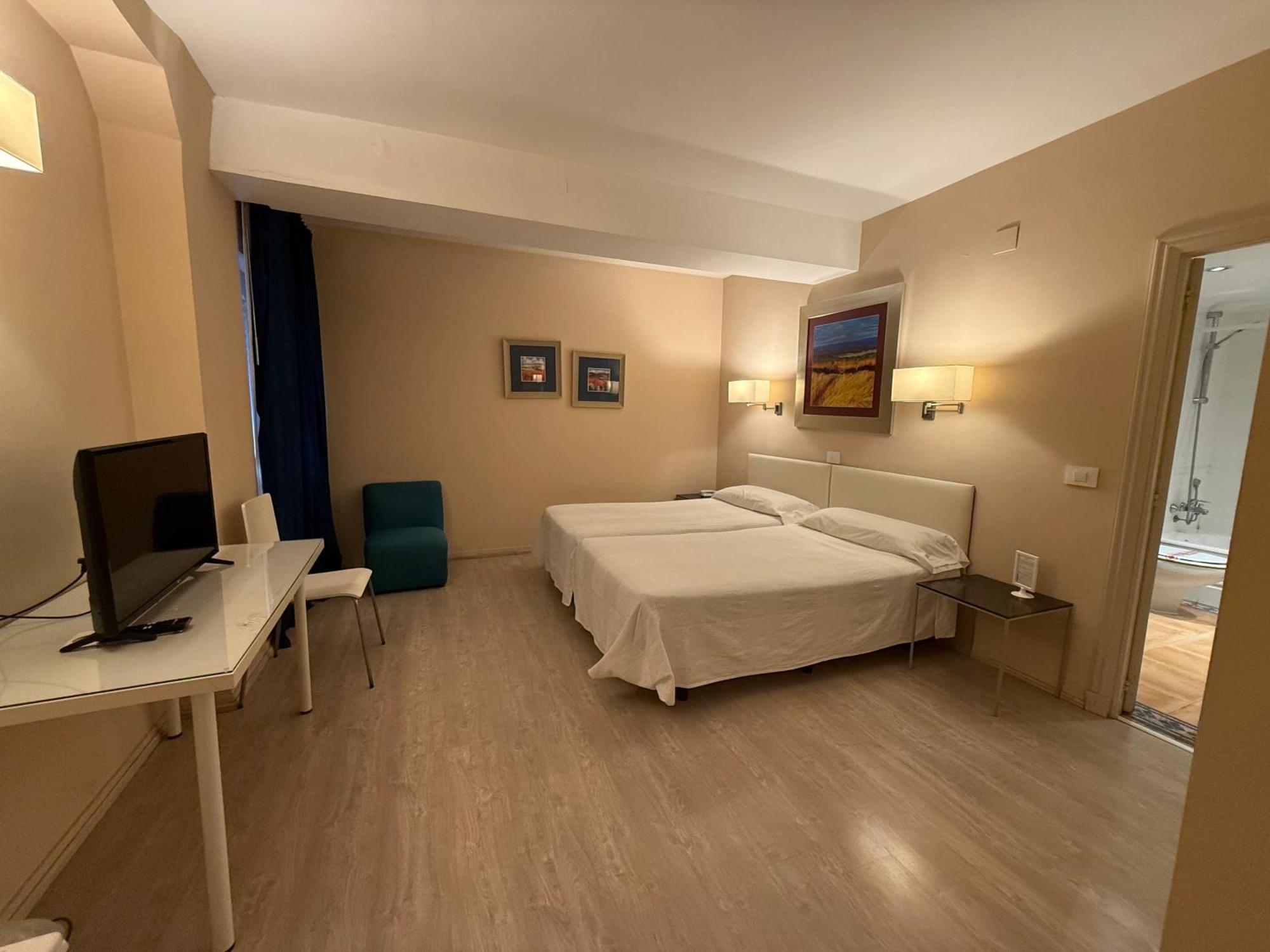 Hotel Virrey Arnedo Buitenkant foto