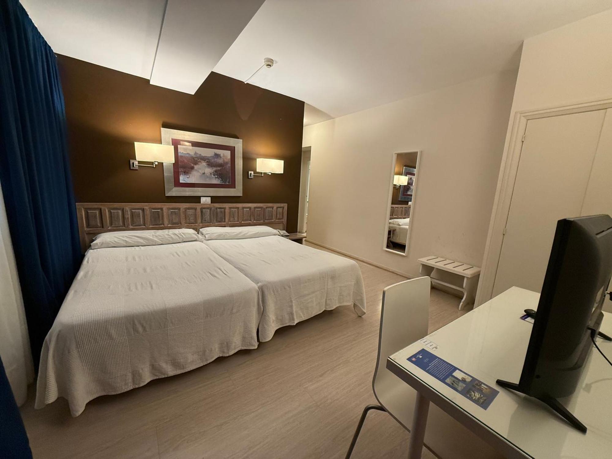 Hotel Virrey Arnedo Buitenkant foto