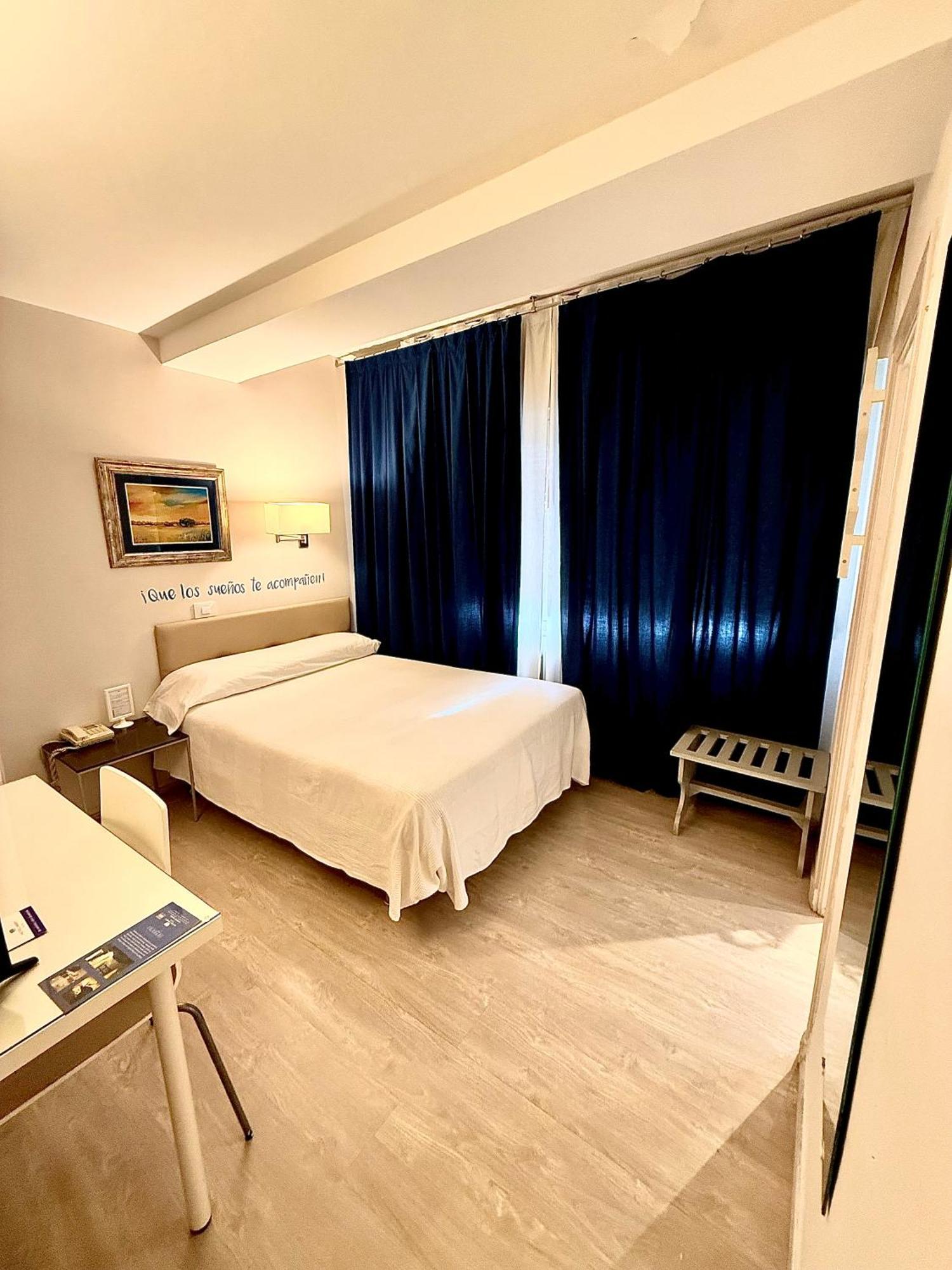 Hotel Virrey Arnedo Buitenkant foto