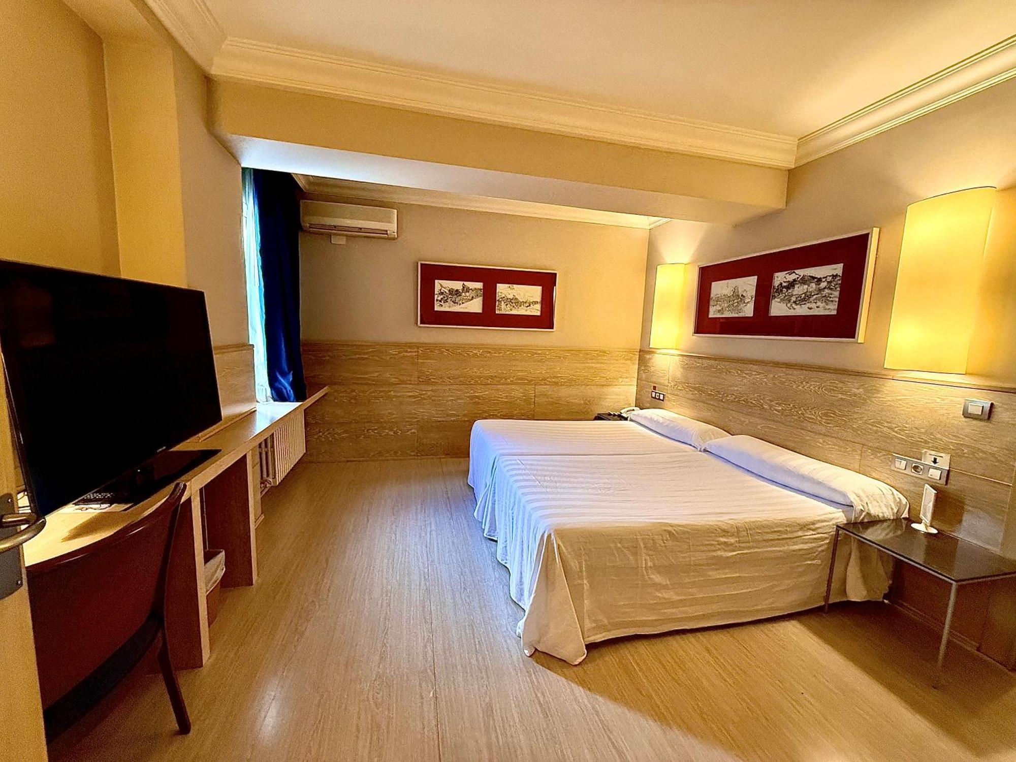 Hotel Virrey Arnedo Buitenkant foto
