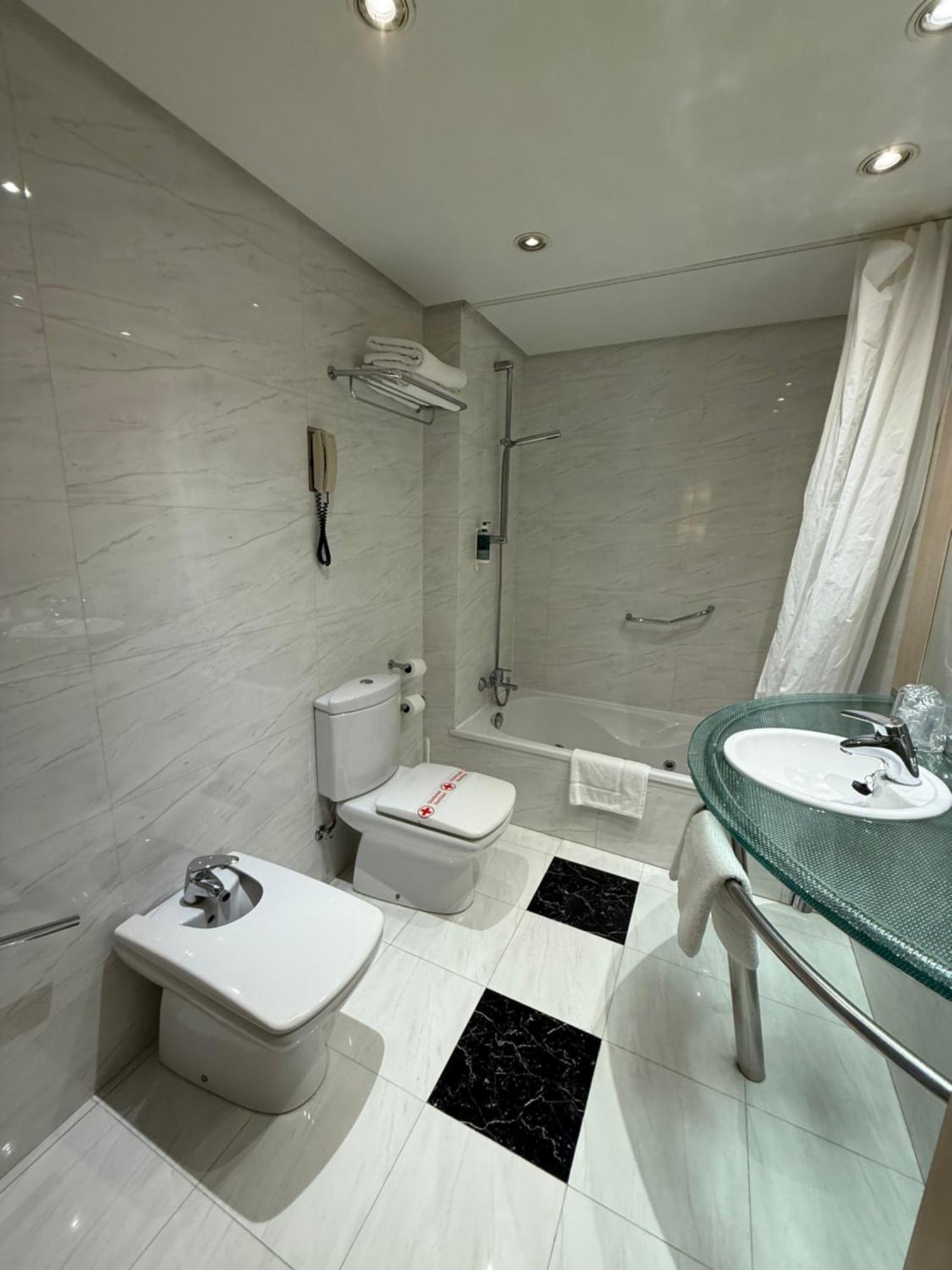 Hotel Virrey Arnedo Buitenkant foto
