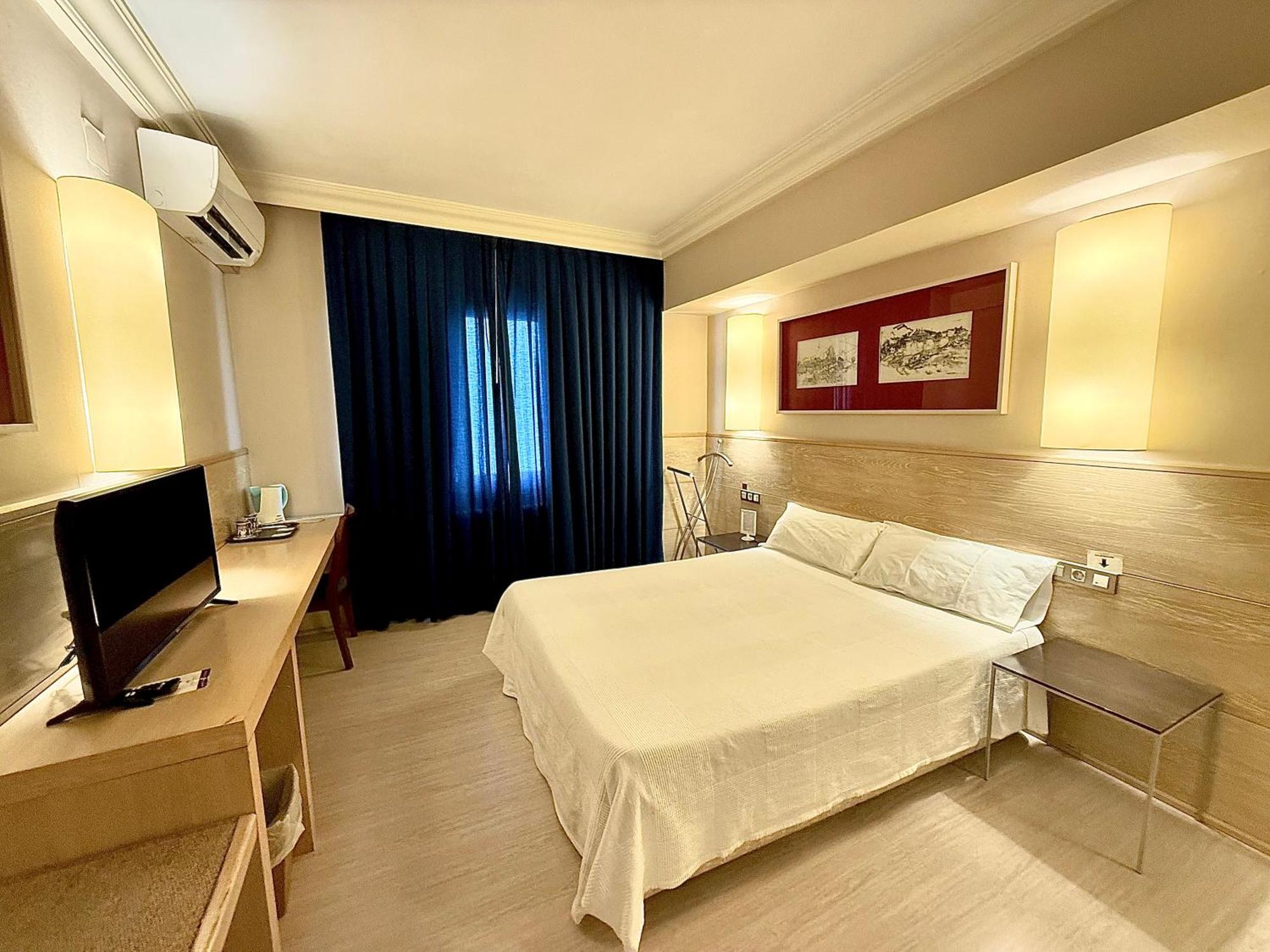 Hotel Virrey Arnedo Buitenkant foto